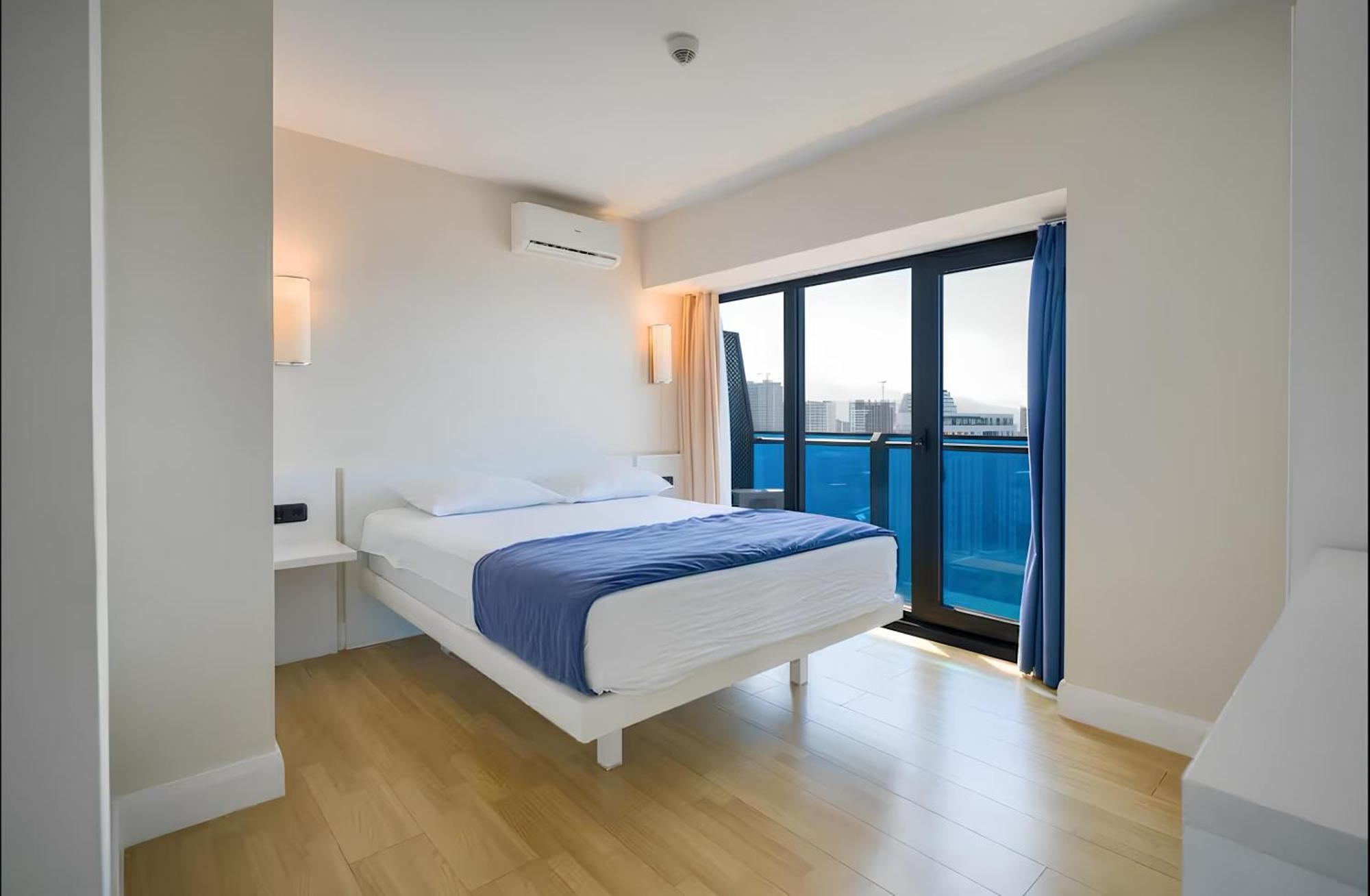 Orbi Luxury דירה